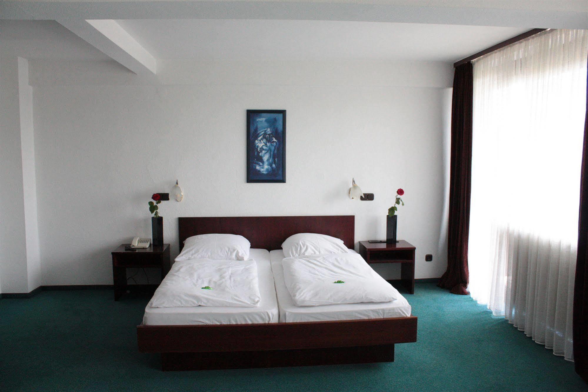 Hotel Mainbogen Offenbach am Main Kültér fotó