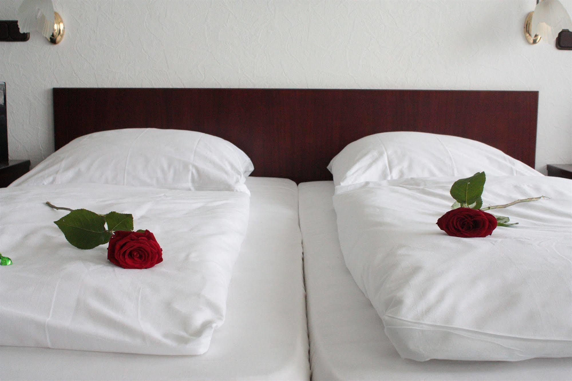 Hotel Mainbogen Offenbach am Main Kültér fotó