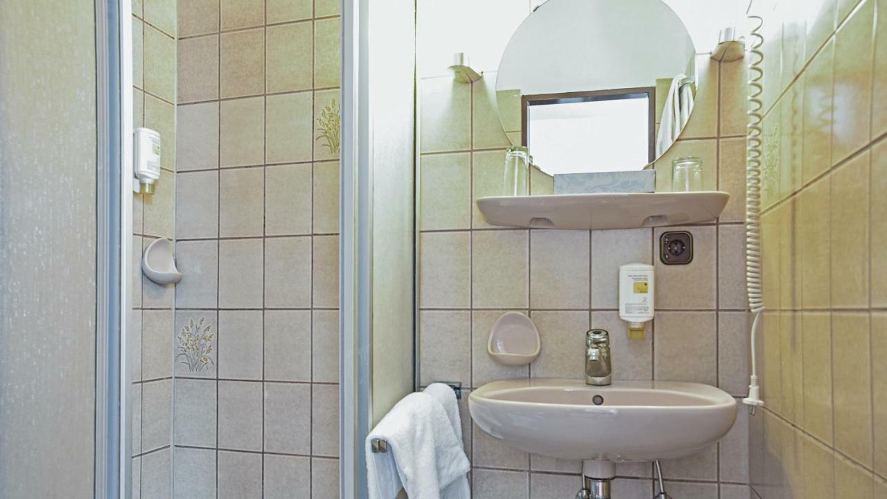 Hotel Mainbogen Offenbach am Main Kültér fotó