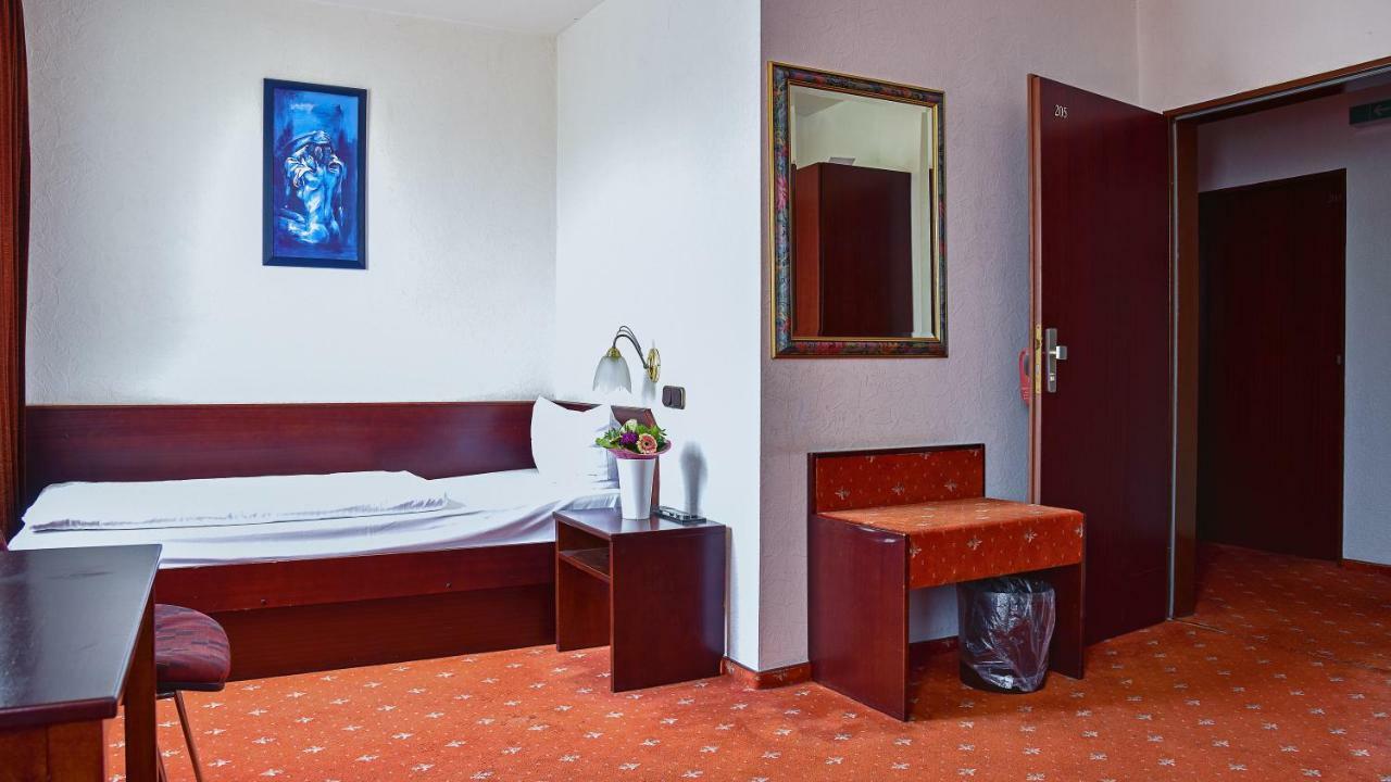 Hotel Mainbogen Offenbach am Main Kültér fotó